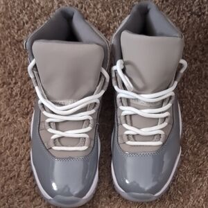 Air Jordan Retro 11 Cool Grey